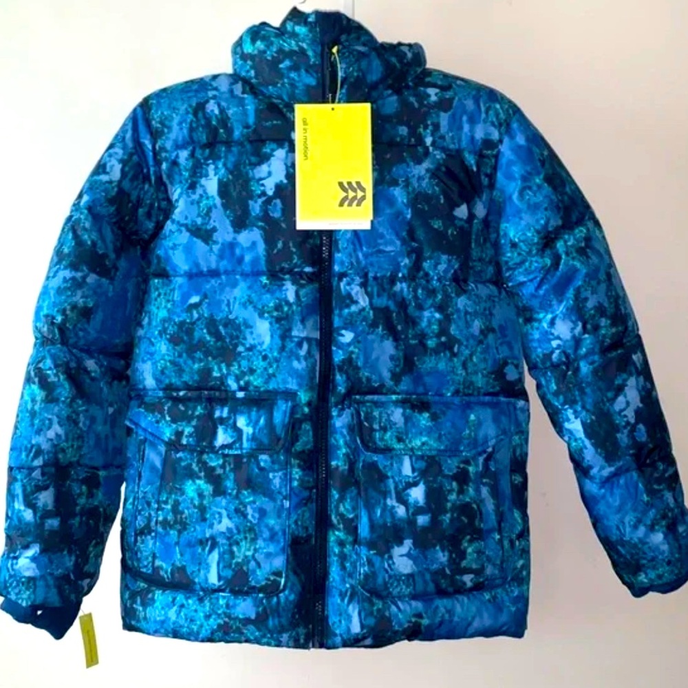 BRAND NEW BOYS PUFFER JACKET!                All In Motion!